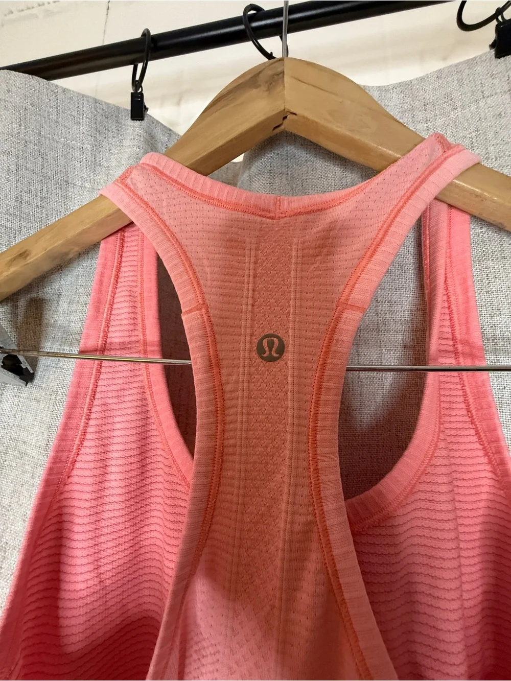 lululemon athletica coral Pink Swifty Seamless Racerback Tank